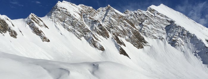 Ski In Courmayeur is one of Italy.