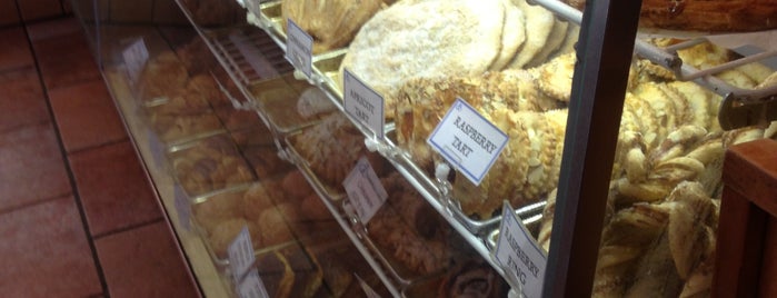 Copenhagen Bakery & Café is one of Ashok'un Beğendiği Mekanlar.