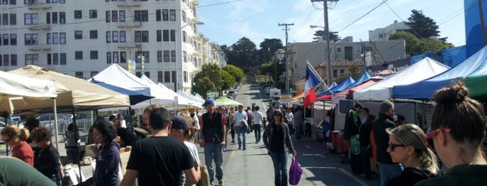 Divisadero Farmers' Market is one of Ian Grieve's SF Visit (4/16–4/23).