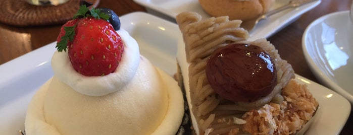 cake＆cafe  GruN ぐりゅーん is one of Just Desserts.