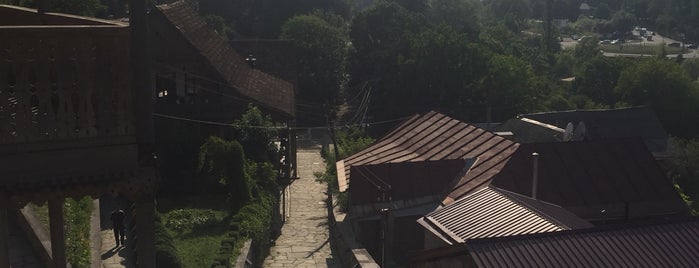 Tufenkian Dilijan is one of สถานที่ที่ Bahareh ถูกใจ.