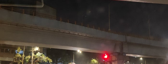 Barfiwala Flyover is one of Killer traffic spots in the city!.