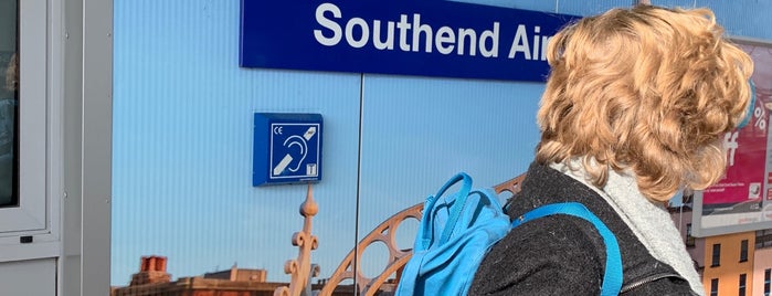 Southend Airport Railway Station (SIA) is one of London sws.