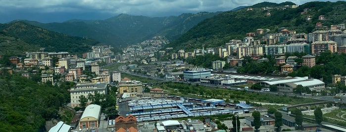 A12 - Genova Est is one of Autostrada A12 Genova - Rosignano.