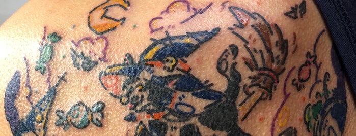 10 Thousand Foxes Tattoo is one of NYC.