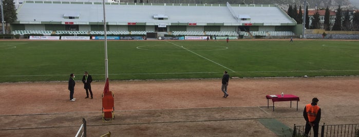 Muğla Atatürk Stadyumu is one of Posti che sono piaciuti a Laçin.