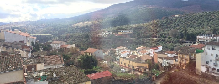 Hostal Alfonso XI is one of Tapeo Extremeño.