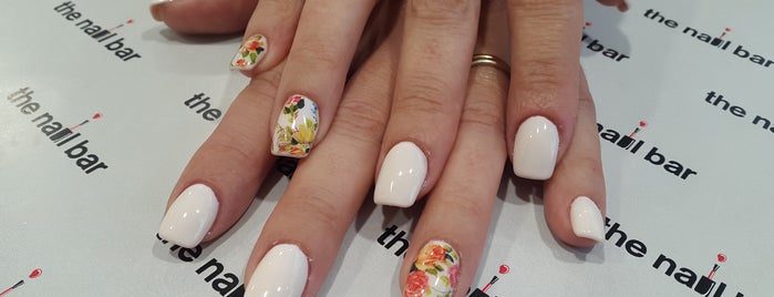 Nail Bar is one of Spiridoulaさんの保存済みスポット.