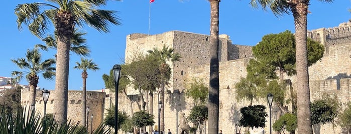 Kale Bahçe Cafe is one of Çeşme Gittiklerim :)).