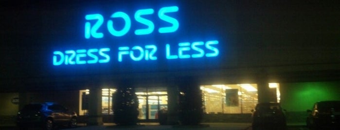 Ross Dress for Less is one of Lieux qui ont plu à Andrew.