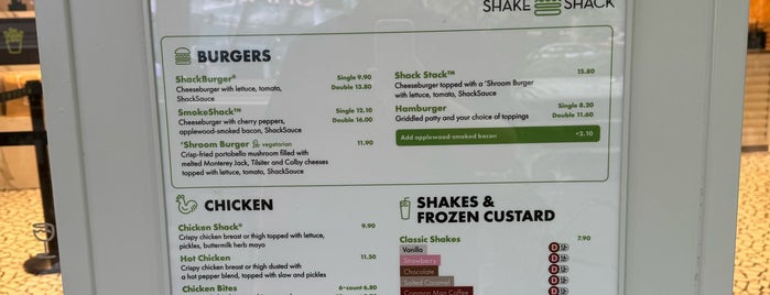 Shake Shack is one of Micheenli Guide: Gourmet Burger trail in Singapore.