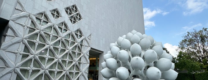 Museum of Contemporary Art (MOCA) is one of Bangkok.
