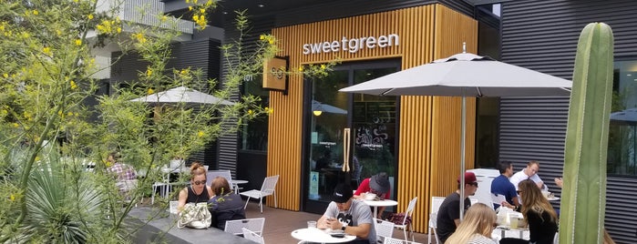 sweetgreen is one of LAX × Eat × Drink.