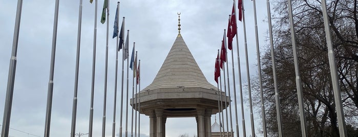 İstiklal Harbi Şehitliği is one of Konya Gezilecek Mekanlar.