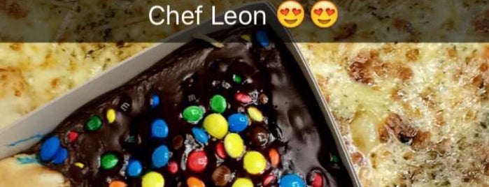 Cheff Leon Delivery is one of Locais curtidos por Luciano.