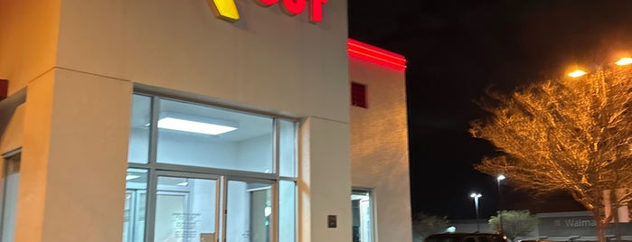 In-N-Out Burger is one of places I be..