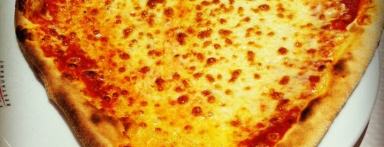 Pizza Pino is one of Burcu : понравившиеся места.