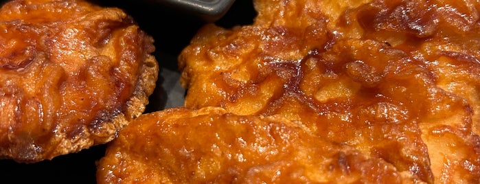 Bonchon Chicken is one of Locais curtidos por Yodpha.