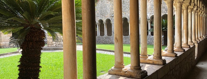 Abbazia Di Valvisciolo is one of Posti da vedere.