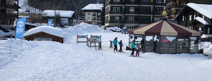 Morgins is one of สถานที่ที่ Helen ถูกใจ.