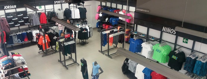 Nike Factory Store is one of Deportes.