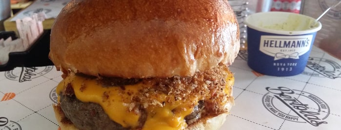 Bertolas Burger & Food is one of B : понравившиеся места.