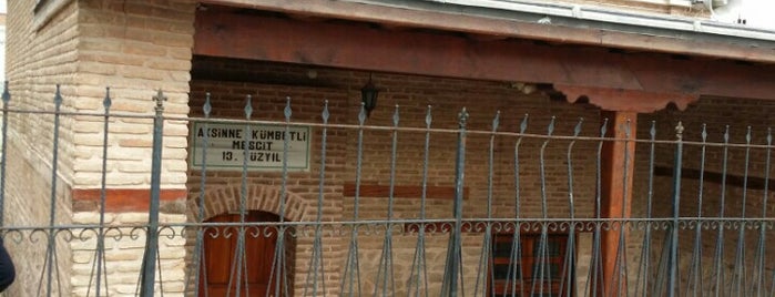 Aksinne Kümbetli Mescit is one of Konya Meram Mescit ve Camileri.