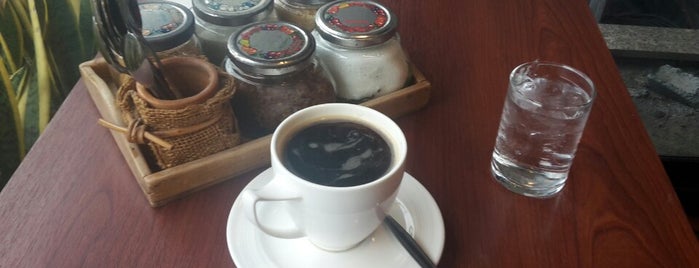 Arabica Coffee is one of Locais curtidos por Abby.