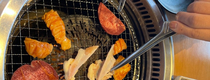 Yakiniku King is one of Smoking is allowed 01.