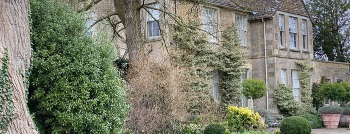 Thyme Manor Southrop is one of Lugares favoritos de clive.