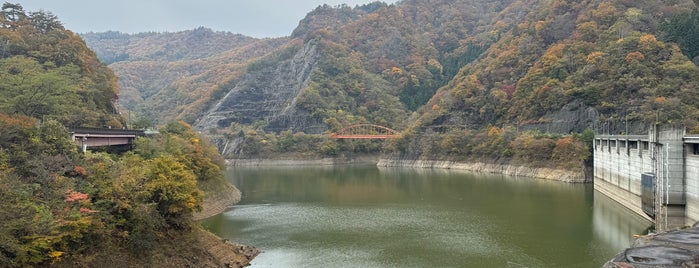 東山ダム is one of 日本のダム.