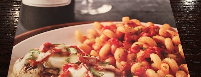 Carrabba's Italian Grill is one of Date night..