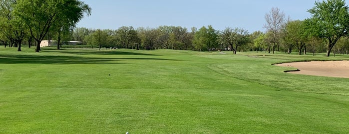 Glen Woodie Golf Club is one of Top 25 Chicago Public Golf Courses.