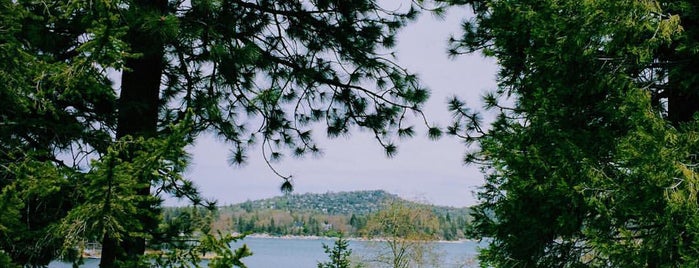 Lake Arrowhead Resort Spa Of The Pines is one of Mundo 🌎.