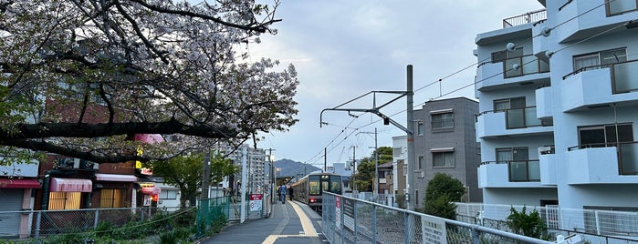 JR Wadamisaki Station is one of JR等.