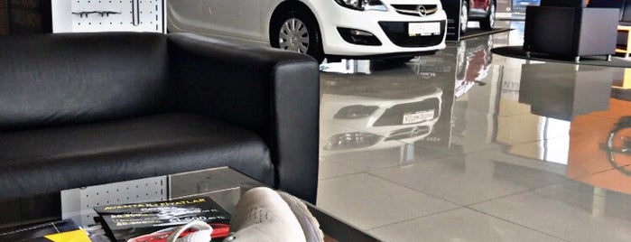 Akhanlar Opel Yetkili Bayii ve Servisi is one of ömer'in Beğendiği Mekanlar.