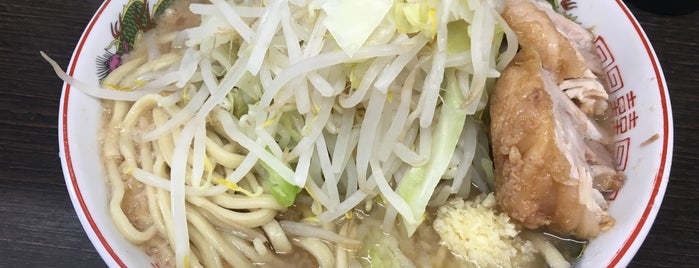 Ramen Jiro is one of ラーメン屋さん 二郎変.