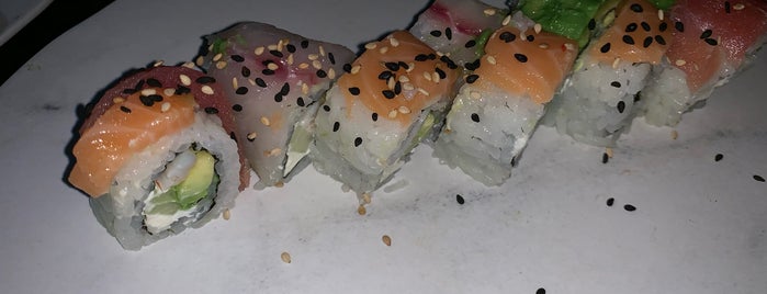 Sushi Sky Bay is one of Locais curtidos por Fernando.