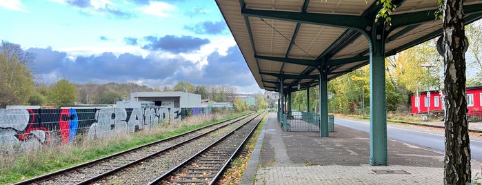 Bahnhof Wuppertal-Loh is one of Nordbahnstrasse 🚲.