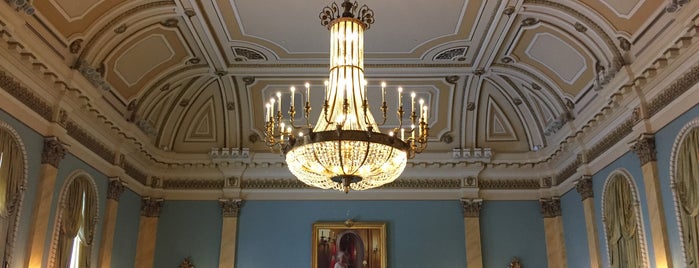 Rideau Hall is one of Hina'nın Beğendiği Mekanlar.