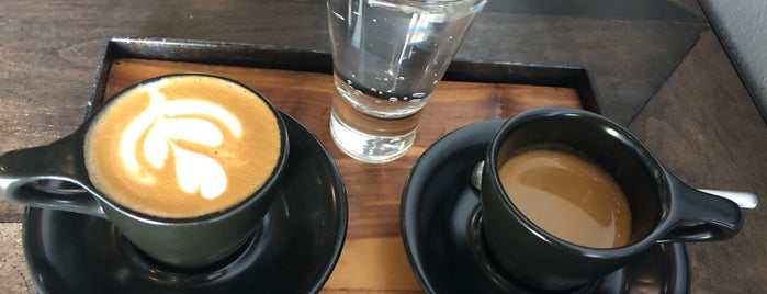 Dichotomy Coffee & Spirits is one of Tempat yang Disukai nova.