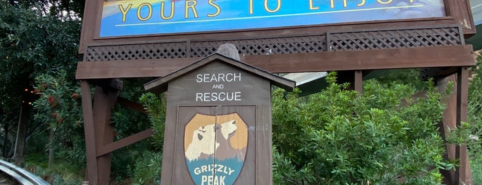 Grizzly Peak Airfield is one of Lucasさんのお気に入りスポット.