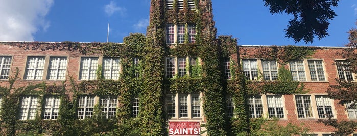 Aquinas College is one of Grand Rapids.