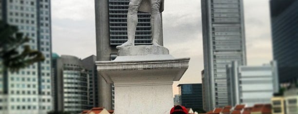 Sir Stamford Raffles Statue (Raffles' Landing Site) is one of Singapore TOP Places.