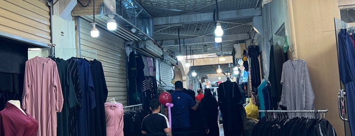Al Thomairi Old Market is one of Foodie 🦅: сохраненные места.