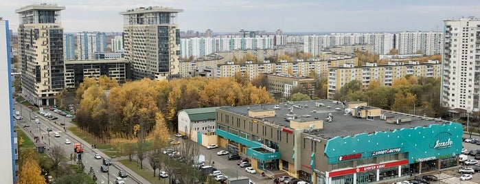 Площадь Ле Зуана is one of Список заведений в г.Московский.
