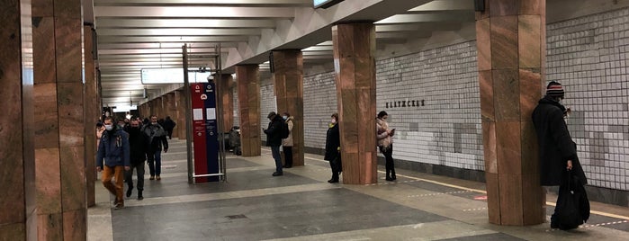 metro Kaluzhskaya is one of Complete list of Moscow subway stations.
