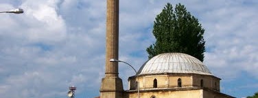 Xhamia “Sulltan Murat” (Xhamia e Çarshisë) is one of Turismo.