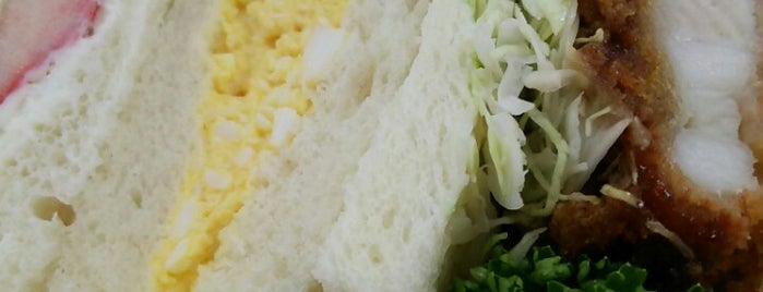 Sandwich House Marchen is one of いちごと生クリーム.