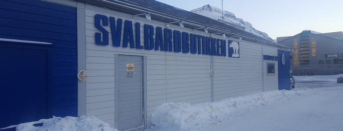 Coop Svalbardbutikken is one of Lugares favoritos de Diana.